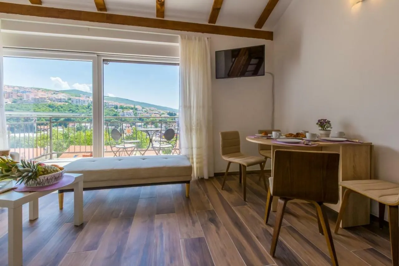 Gold Sea Apartment Crikvenica 0*,
